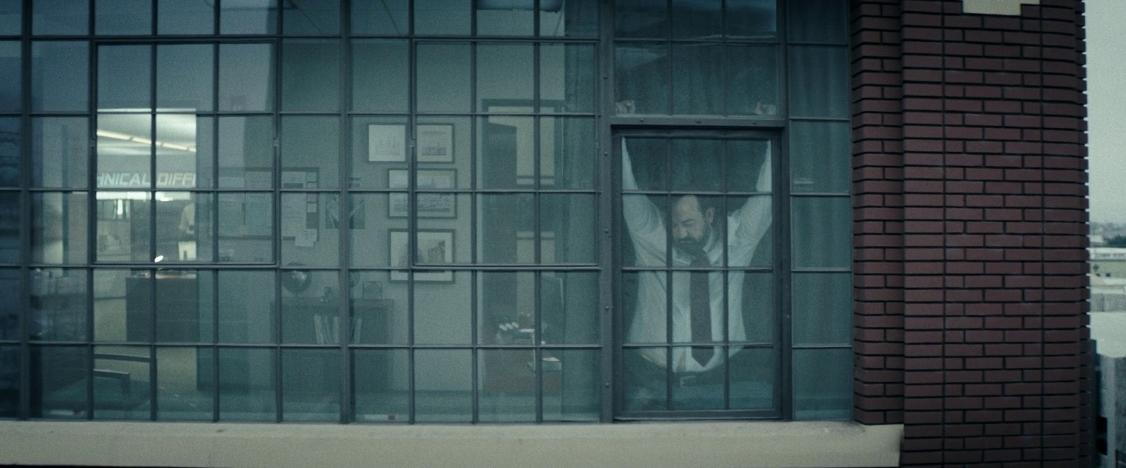 Bliss — production design by Kasra Farahani, image 3